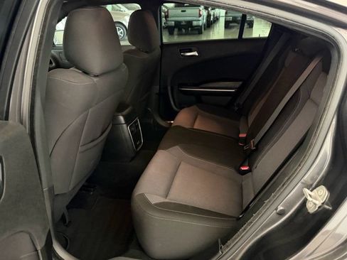 Used 2022 Dodge Charger SXT RWD image 15