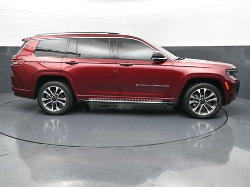 Used 2021 Jeep Grand Cherokee L Overland w/ Advanced Protech Group III image 6