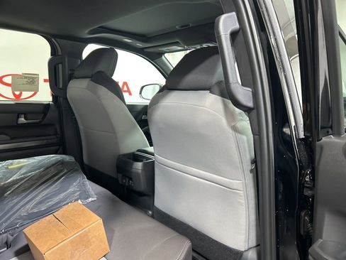 New 2025 Toyota Tacoma TRD Off-Road AWD/4WD image 14