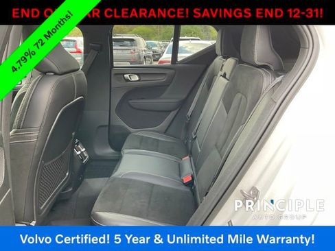 Certified 2022 Volvo XC40 P8 Recharge Plus image 25