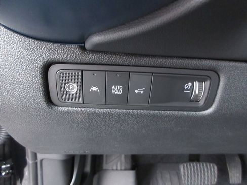 New 2026 Chevrolet Equinox EV LT AWD/4WD image 22