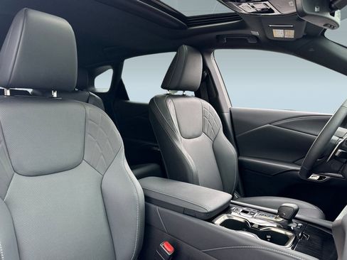 Used 2025 Lexus RX 350 FWD image 29