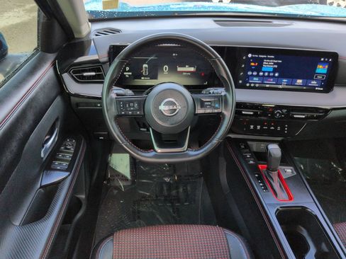 Used 2026 Nissan Kicks SR FWD image 15