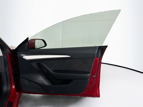 Used 2022 Tesla Model 3 image 32