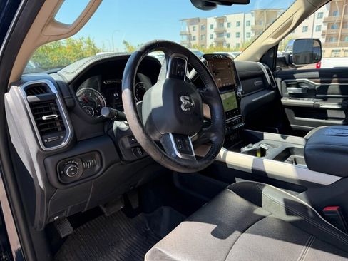 Used 2019 RAM 2500 Laramie AWD/4WD image 5