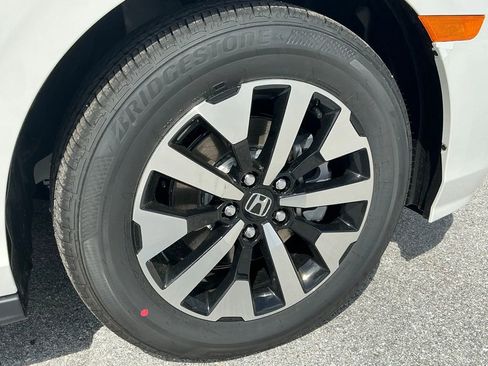New 2026 Honda Odyssey EX-L image 16