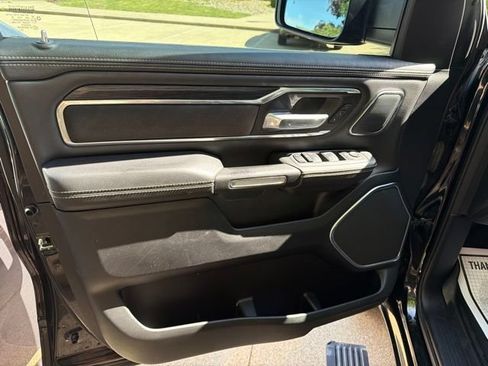 Used 2023 RAM 1500 Laramie AWD/4WD image 8
