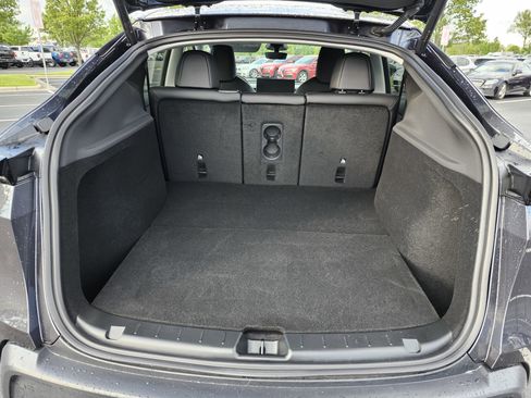Used 2026 Tesla Model Y AWD image 21