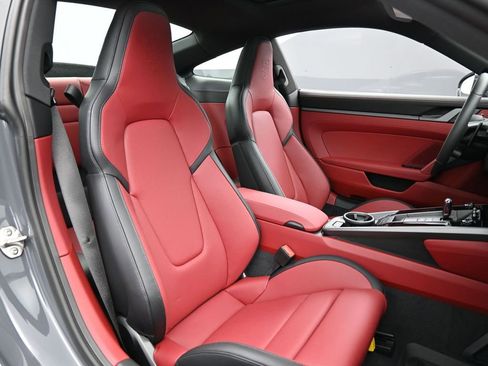 Certified 2025 Porsche 911 Carrera S RWD image 28