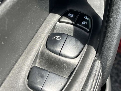 Used 2021 Nissan Rogue Sport SL AWD/4WD image 26