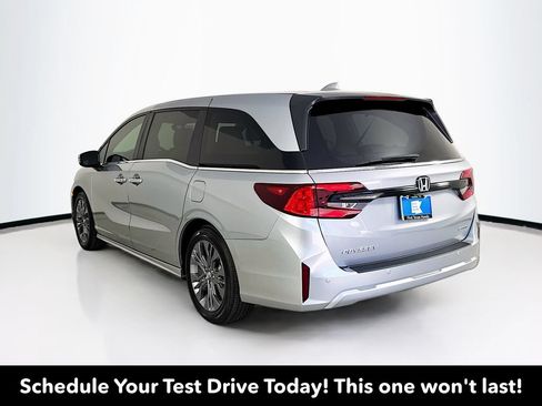 Used 2026 Honda Odyssey Touring image 6