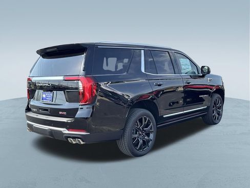 New 2026 GMC Yukon Denali w/ Denali Reserve Package image 6
