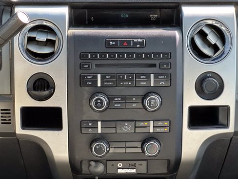 Used 2013 Ford F150 XLT RWD image 16