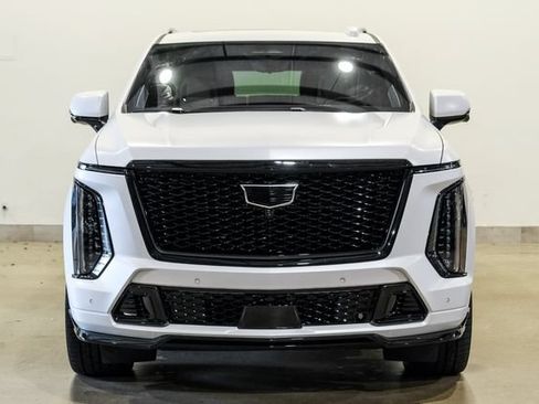 Used 2025 Cadillac Escalade V w/ LPO, ONYX Package AWD/4WD image 2