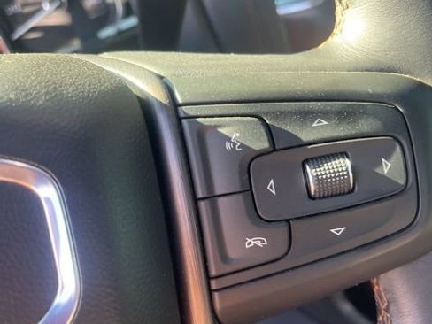 Used 2022 GMC Sierra 1500 AT4 w/ AT4 Premium Package image 16