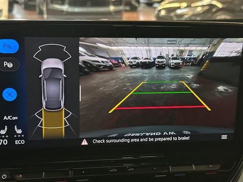 Used 2023 Volkswagen ID.4 Pro S image 25