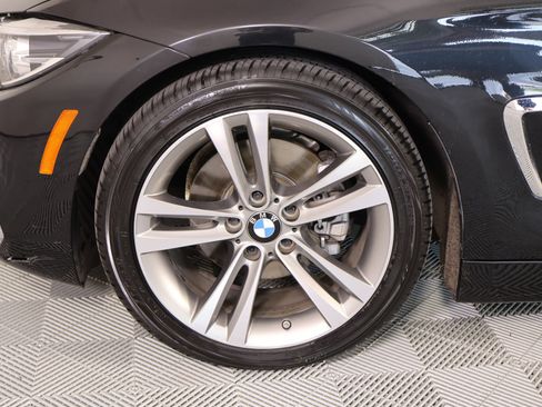 Used 2018 BMW 430i Convertible RWD image 17