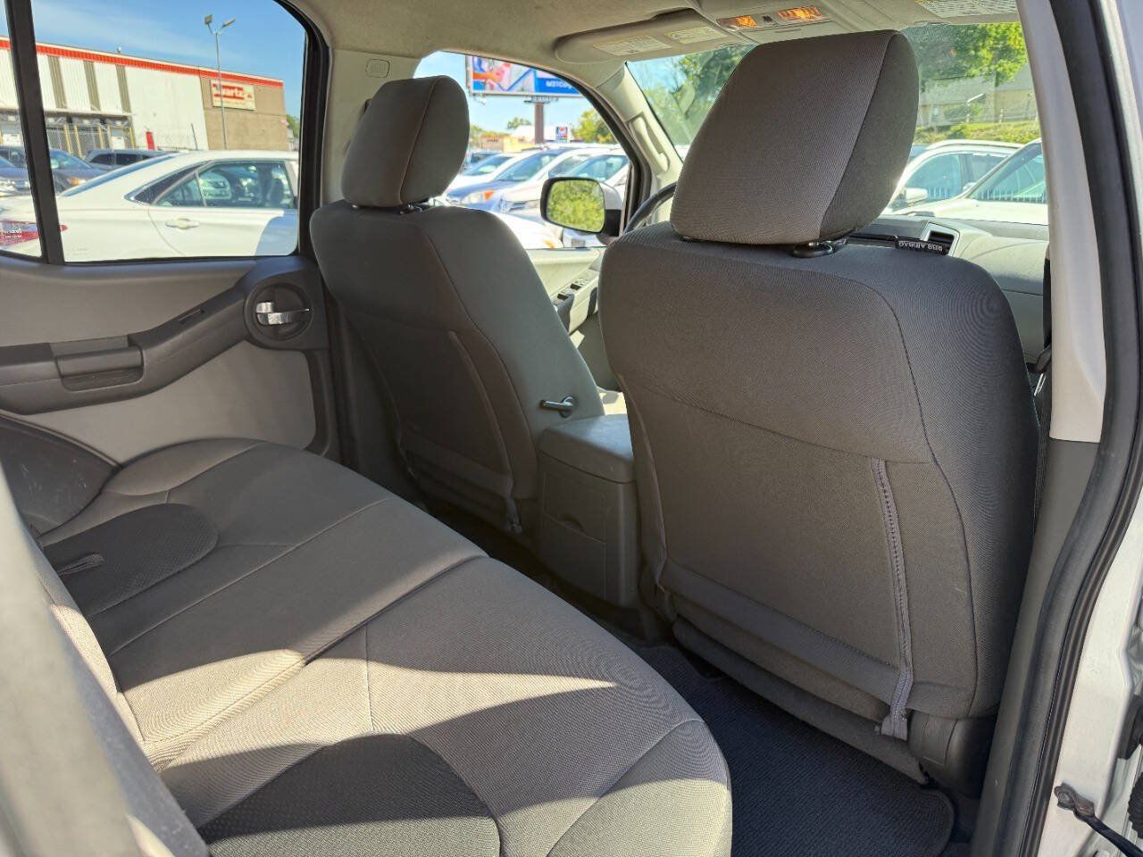 Used 2015 Nissan Xterra S w/ Value Package AWD/4WD image 30