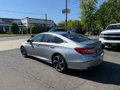 Used 2022 Honda Accord Sport image 5