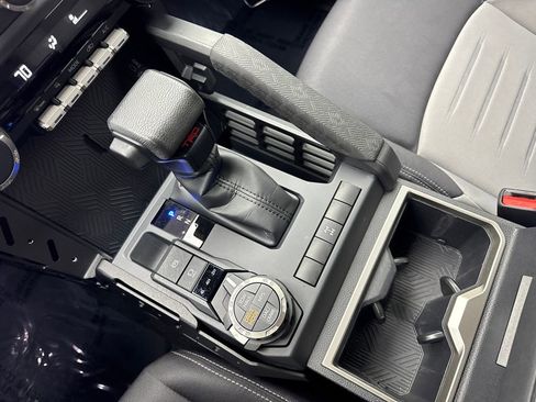 Used 2024 Toyota Tacoma TRD Off-Road AWD/4WD image 68