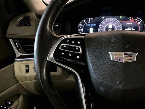 Used 2017 Cadillac Escalade Luxury RWD image 17