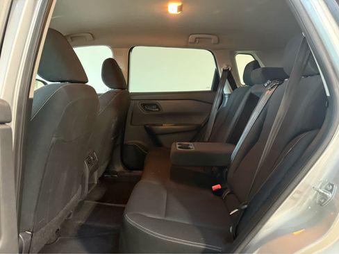 Used 2024 Nissan Rogue S AWD/4WD image 15