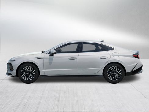 New 2026 Hyundai Sonata SEL image 3