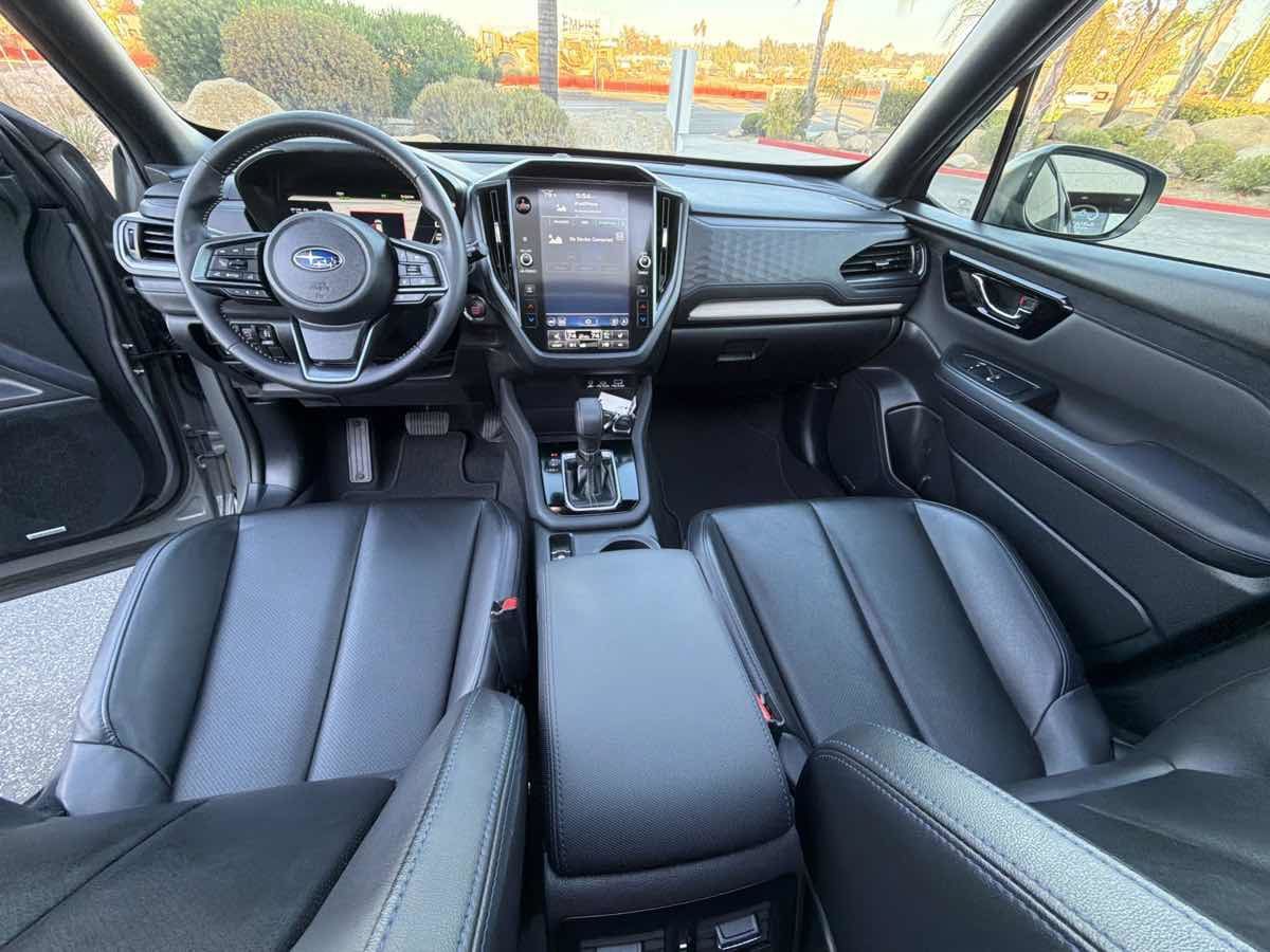 Used 2025 Subaru Forester Limited AWD/4WD image 6