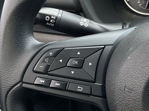 Used 2025 Nissan Sentra S image 24