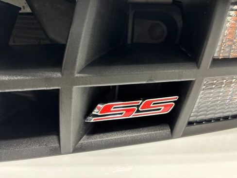Used 2010 Chevrolet Camaro SS w/ RS Package RWD image 9