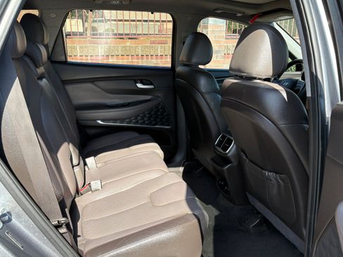 Used 2019 Hyundai Santa Fe Limited FWD image 12