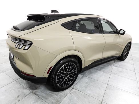 Certified 2025 Ford Mustang Mach-E Premium AWD/4WD image 8