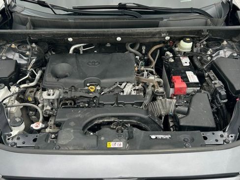 Used 2020 Toyota RAV4 LE image 52