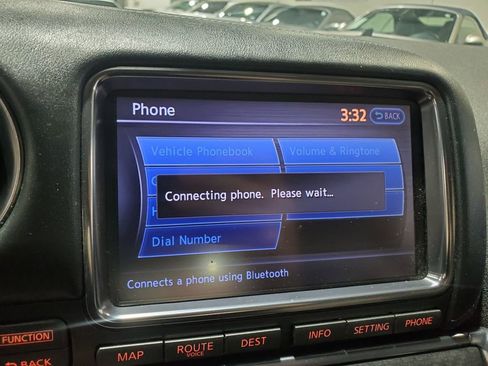 Used 2013 Nissan GT-R Premium image 29