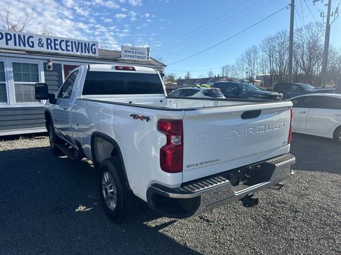 Used 2024 Chevrolet Silverado 2500 LT image 4