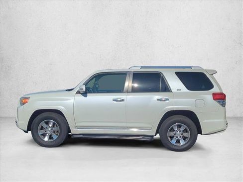 Used 2011 Toyota 4Runner SR5 image 8