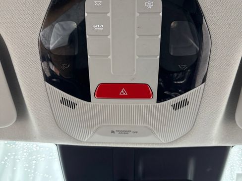 Used 2025 Kia K4 FWD image 22