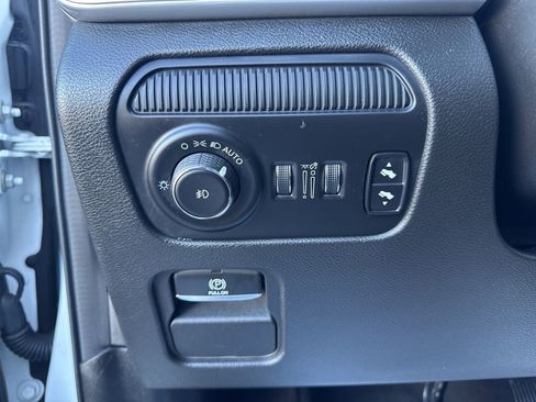 Used 2022 Jeep Wagoneer Series I w/ Premium Group I image 12