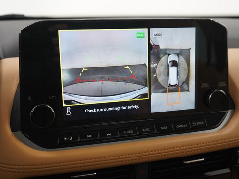 Used 2023 Nissan Rogue Platinum w/ Platinum Premium Package image 29