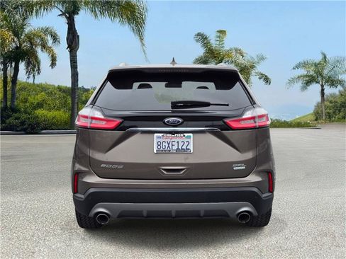 Used 2019 Ford Edge SEL w/ Equipment Group 201A FWD image 5