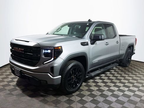 Used 2023 GMC Sierra 1500 Elevation image 3