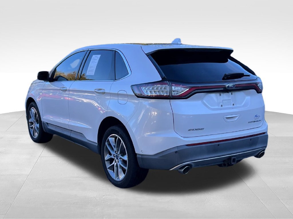 Used 2018 Ford Edge Titanium w/ Equipment Group 302A FWD image 7