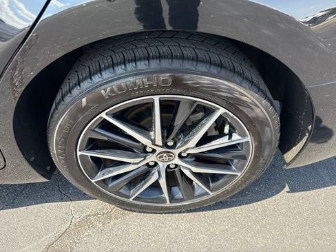 Certified 2021 Toyota Camry SE FWD image 11
