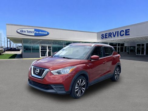 Used 2019 Nissan Kicks SV FWD image 4