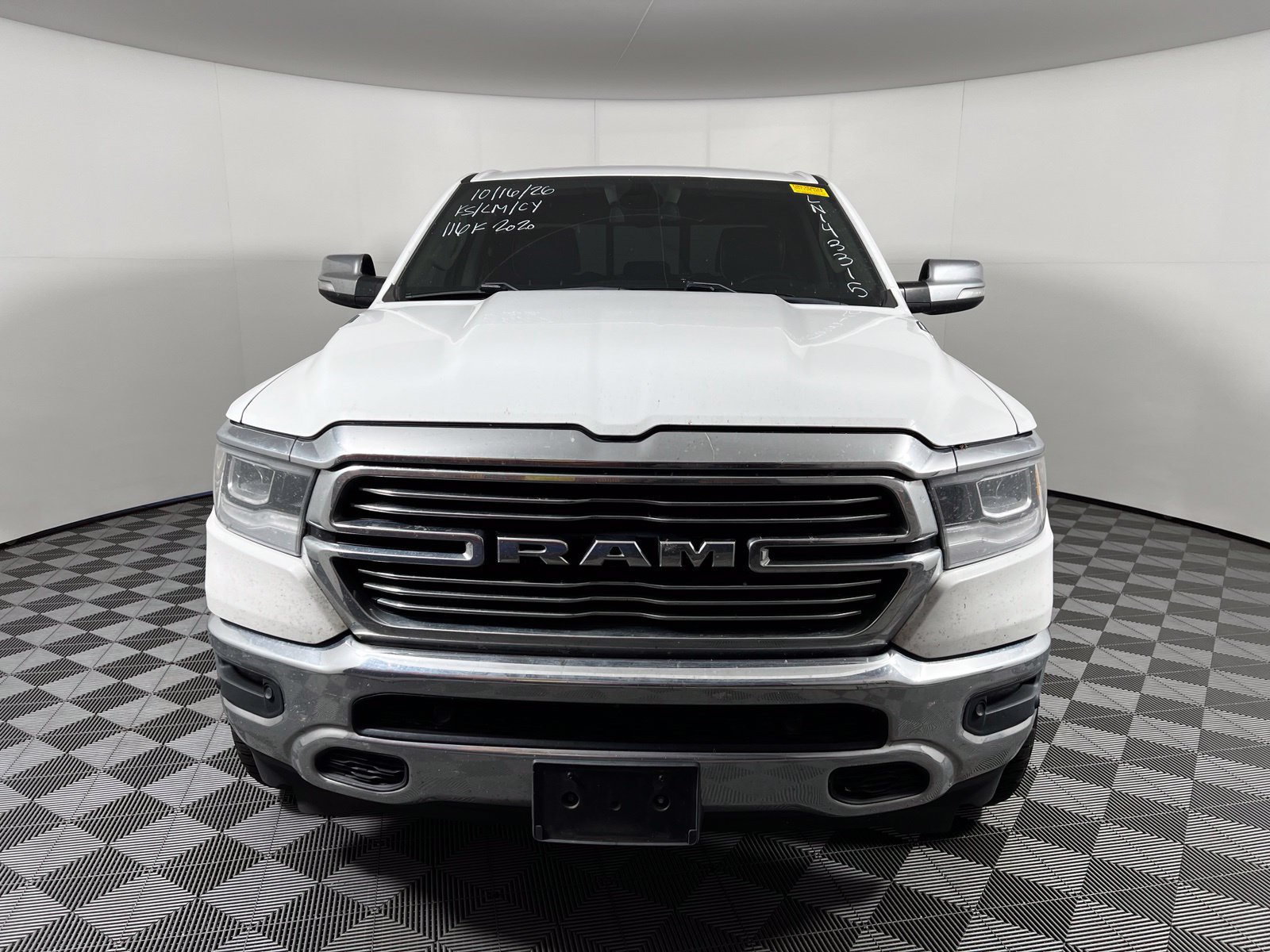 Used 2020 RAM 1500 Laramie AWD/4WD image 2