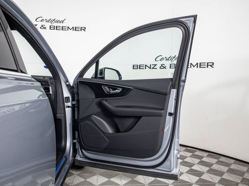Used 2025 Audi Q7 2.0T Premium w/ Convenience Package AWD/4WD image 25