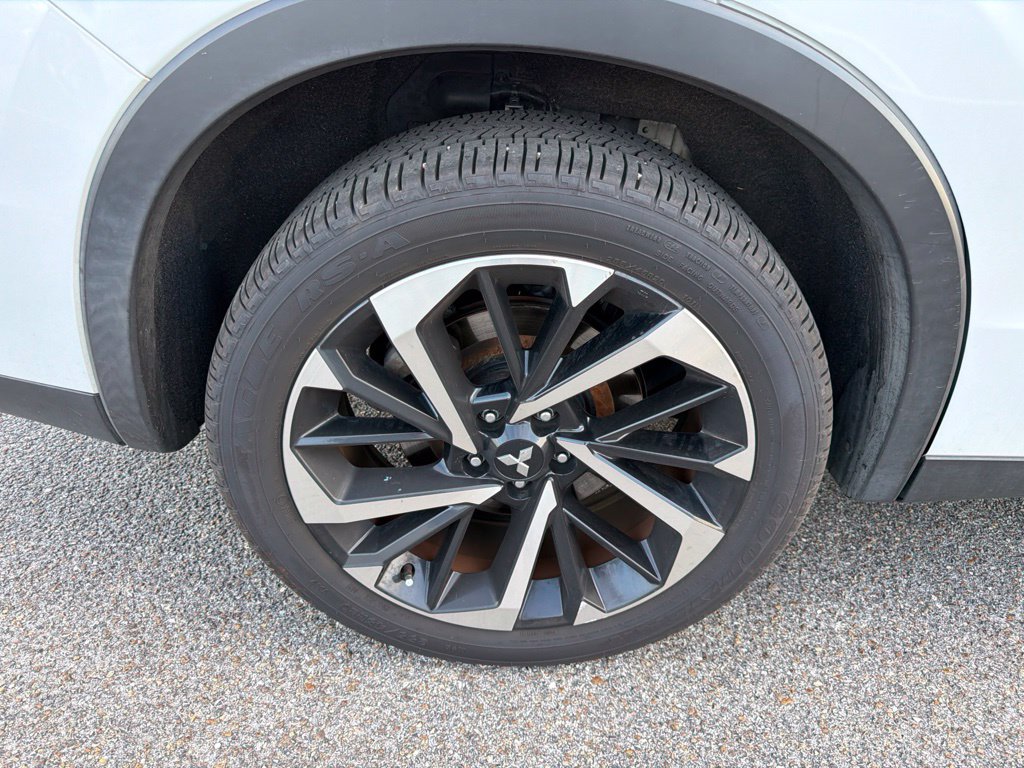 Used 2022 Mitsubishi Outlander ES FWD image 13