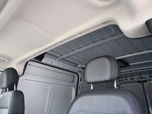 New 2025 RAM ProMaster 2500 w/ Quick Order Package 22G SLT image 24