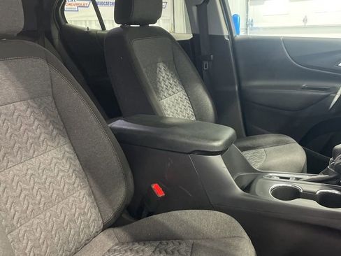 Used 2024 Chevrolet Equinox LT image 40
