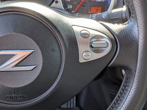 Used 2009 Nissan 370Z Touring w/ Aerodynamics Pkg image 19